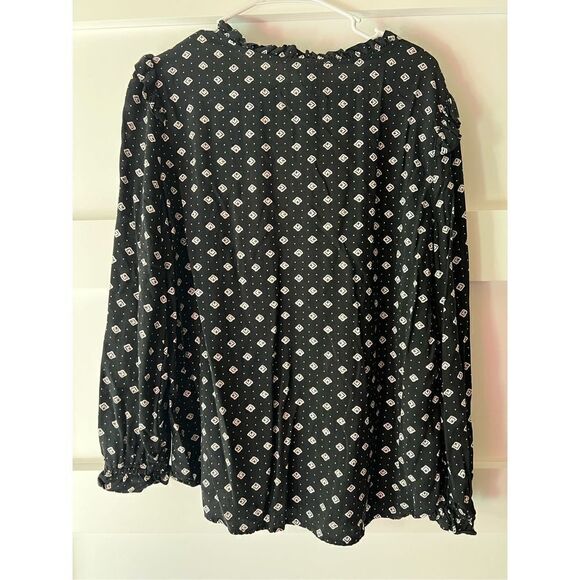 New Alexander Jordan ruffle neck black top with pattern and elastic banded sleev - Picture 4 of 7